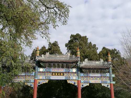 卧佛寺（高德地图）