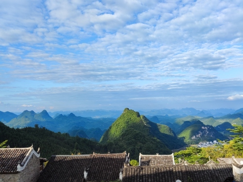 油岭古寨