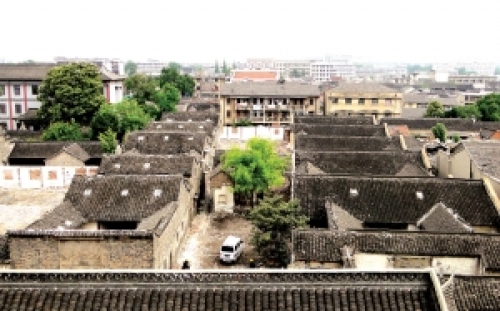 东圈门
