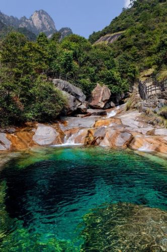 黄山凤凰源景区东海大峡谷