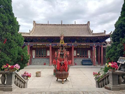 双龙石窟石空大佛寺