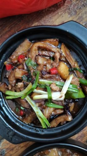 宋六阿二鸡鸭饭店