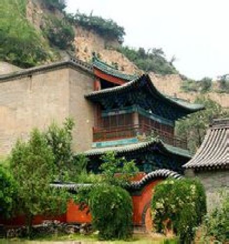 崛围山