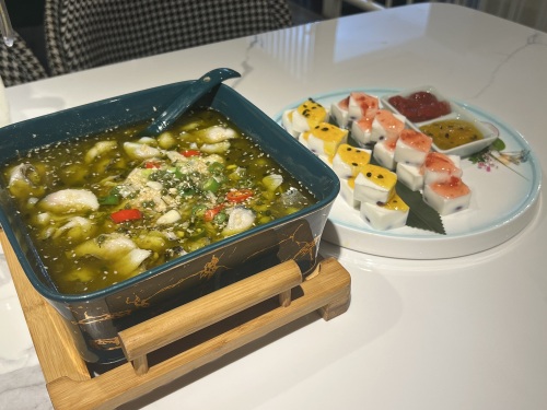 花语江南私房菜(汇丰国际公寓店)