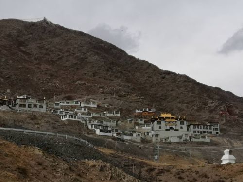 色尼区欧托寺