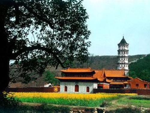 宝庆寺塔