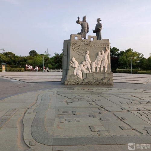 汤山公园-北广场