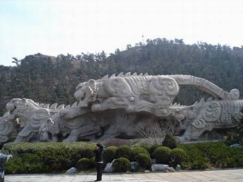 虎雕广场