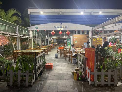 万人海鲜广场尖峰岭1号