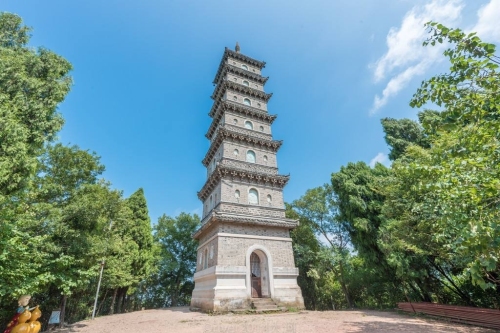 天台山赤城风景区梁妃塔