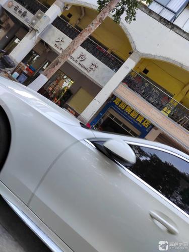 龙丽婉副食店(万平嘉园店)