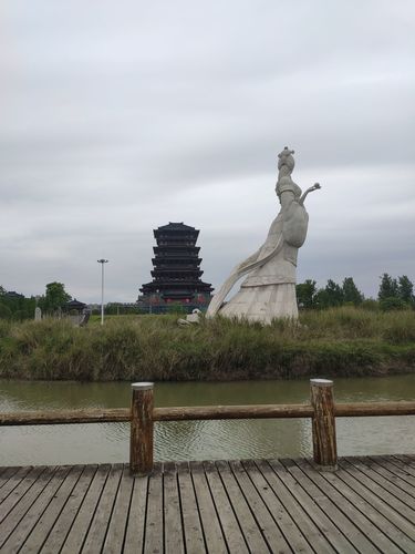 汉水·女神广场