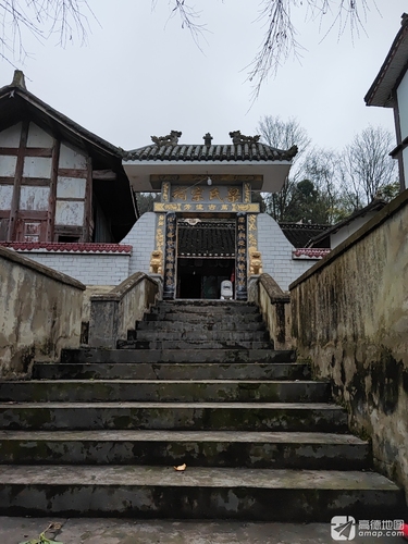 梁氏宗祠