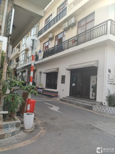 丹伊便利店