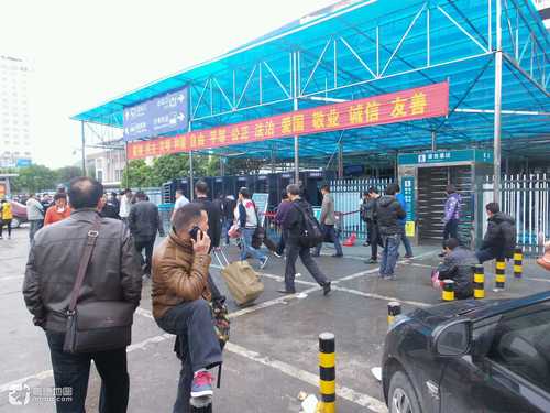 桂林站(东进站口)