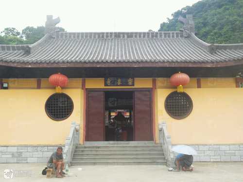 马鞍山公园-灵泉寺