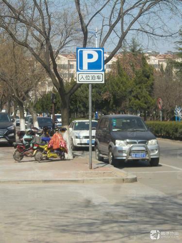 停车场(胶州市房产管理局北)的第1张图片的图片资料