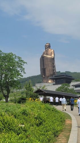 尼山圣境-大巴车下车区