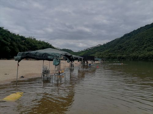 贺江沙滩