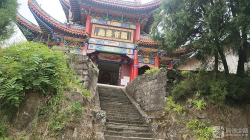 龙宝村龙宝禅院