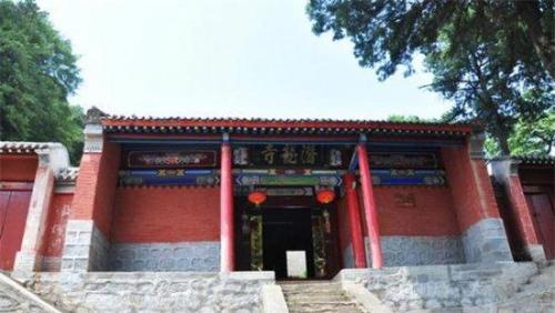 潜龙寺