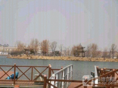 海龙湖公园-荷语亭
