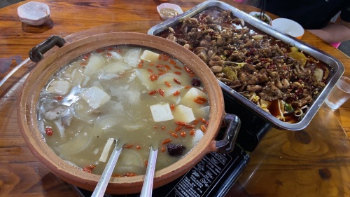 百里香美食店