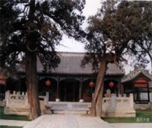 亚圣府