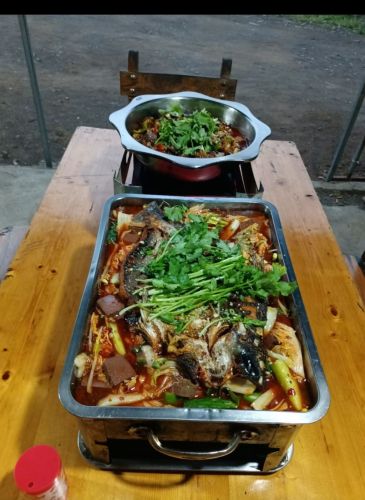 文风烤鱼店