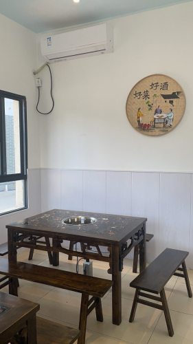 巴山蜀水地摊土鸡煲
