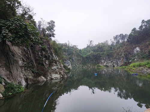 羊角岭水晶矿地质遗迹