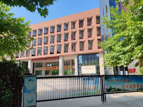 高新区外国语学校
