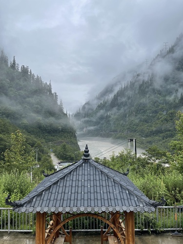 通麦天险