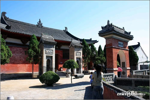 韩城普照寺