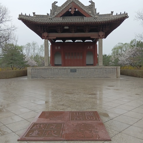 古城公园-戏曲广场