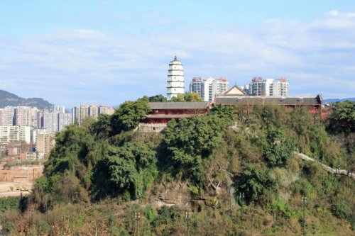 龙爪塔朝阳寺