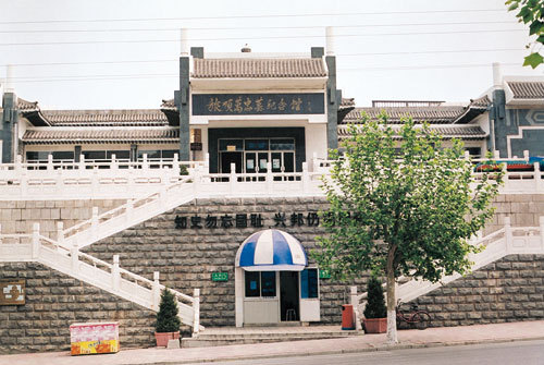 旅顺万忠墓纪念馆