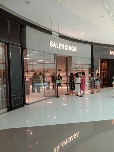 Balenciaga巴黎世家(cdf三亚国际免税城A区店)