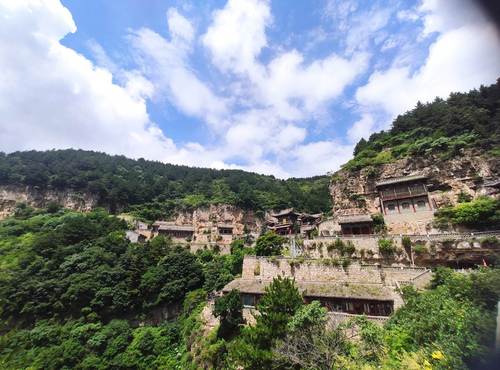 白人岩寺