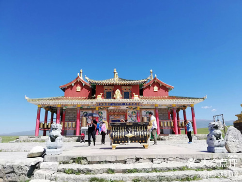 巴音布鲁克天鹅湖风景区巴润寺的第2张图片的图片资料