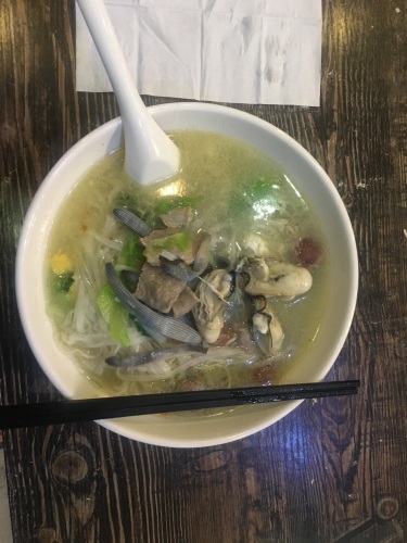 云记海鲜粥粉面店