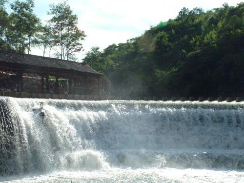 鱼梁河