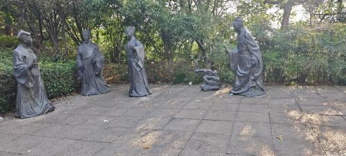 断岭残雪景区
