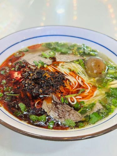 域穆隆兰州牛肉面(新民路店)