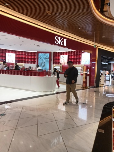 兰蔻(日月广场东区店)