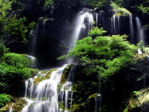 神农架天生桥景区