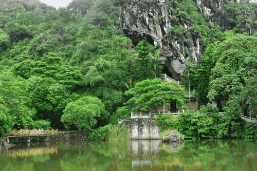 阳春崆峒岩风景区