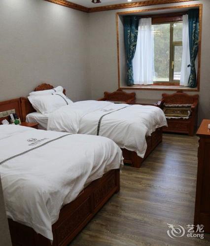 色达县青稞印象酒店(暂停营业)的第2张图片的图片资料