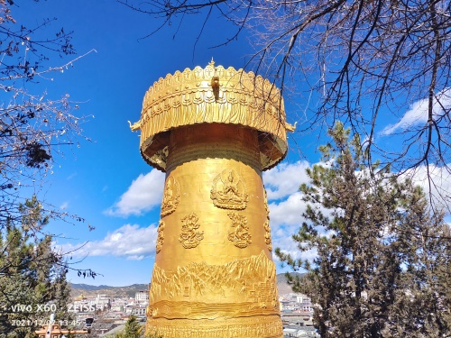 中甸藏经阁景点