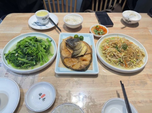 海南潭牛传统鸡饭店